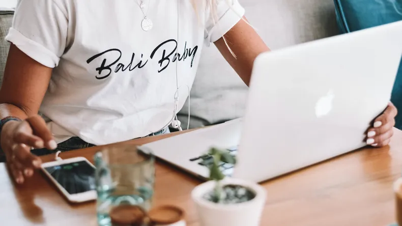 Una reconocida influencer fue escracharon en redes sociales por mentir.