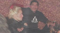 Maradona volvió a mostrarse con Rocío Oliva en un boliche: ¿reconciliados? Maradona volvió a mostrarse con Rocío Oliva en un boliche: ¿reconciliados?