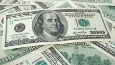 El dólar blue comenzó la semana con una caída de 50 centavos para ubicarse en $209. El dólar blue comenzó la semana con una caída de 50 centavos para ubicarse en $209.