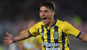 Véliz convirtió dos goles en el Monumental. Véliz convirtió dos goles en el Monumental.