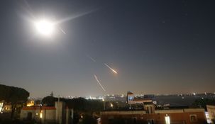 Israel atacó Irán con misiles nocturnos.