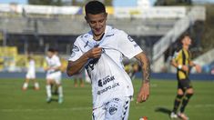 Axel Batista festeja el gol de Quilmes, que jugará ante Boca. Axel Batista festeja el gol de Quilmes, que jugará ante Boca.