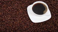 El café tiene muchos beneficios para la salud, como su efecto antioxidante. El café tiene muchos beneficios para la salud, como su efecto antioxidante.