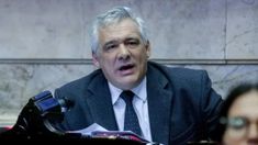 Carbajal aseguró que la nueva bancada estará compuesta por 12 legisladores y será comandada por Pablo Juliano. Carbajal aseguró que la nueva bancada estará compuesta por 12 legisladores y será comandada por Pablo Juliano.