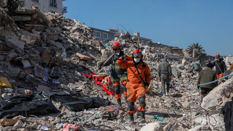 Terremoto en Turquía: concluyeron los operativos de rescate por el sismo que se cobró la vida de 40 mil personas