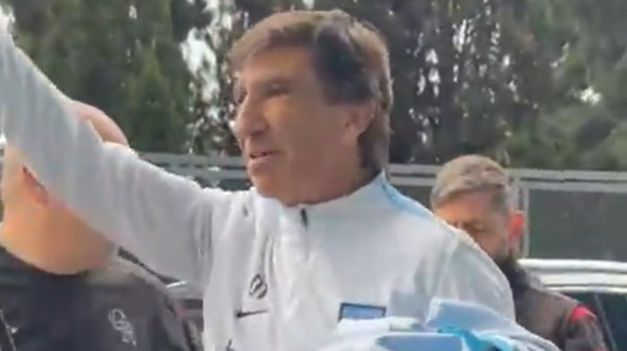 Es una despedida dolorosa. A uno lo pone contento el reconocimiento de que uno ha dejado todo, aseguró Gustavo Costas