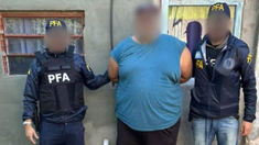 Detuvieron a un profesor de canto en Santa Fe: está acusado de violar a un nene de 11 años Detuvieron a un profesor de canto en Santa Fe: está acusado de violar a un nene de 11 años