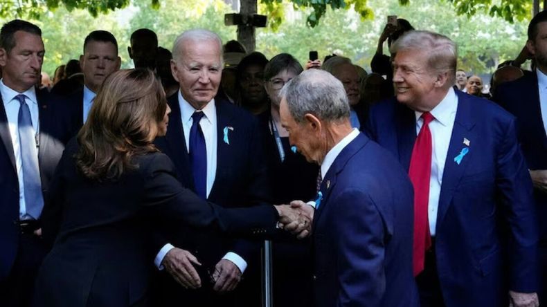 Trump y Harris se saludaron en el acto por el 11S en Nueva York.