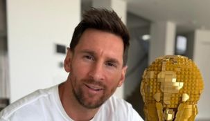 Cuánto cuesta y dónde comprar la Copa del Mundo de juguete que armó Messi con sus hijos Cuánto cuesta y dónde comprar la Copa del Mundo de juguete que armó Messi con sus hijos