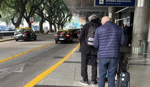 Las líneas 8 y 5 de colectivos unirán los aeropuertos de Ezeiza y Aeroparque