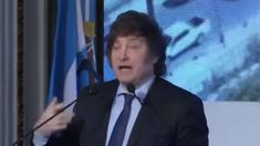 Javier Milei caracteriza su campaña en las Elecciones 2023 por su tono agresivo. Javier Milei caracteriza su campaña en las Elecciones 2023 por su tono agresivo.