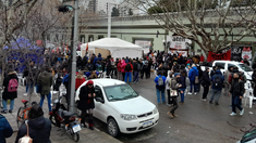 Neuquén: docentes comenzaron otras 72 horas de paro en rechazo al plus del presentismo. Neuquén: docentes comenzaron otras 72 horas de paro en rechazo al plus del presentismo.