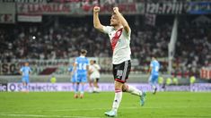 Beltrán festeja su gol, el segundo de River.