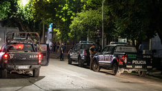 El hecho ocurrió el lunes por la noche. El hecho ocurrió el lunes por la noche.