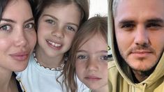 La mediática llevó a las menores a Nordelta para despedirse del futbolista. La mediática llevó a las menores a Nordelta para despedirse del futbolista.