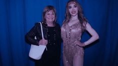 Patricia Bullrich visitó a Fátima Florez y la elogió por su perfecta imitación. Patricia Bullrich visitó a Fátima Florez y la elogió por su perfecta imitación.