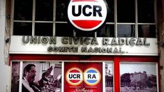 El ataque contra el Comité Nacional de la UCR se produjo el sábado a la madrugada. El ataque contra el Comité Nacional de la UCR se produjo el sábado a la madrugada.