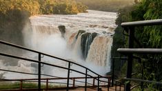 Las cataratas de Monday son uno de los destinos naturales más importantes de Paraguay Las cataratas de Monday son uno de los destinos naturales más importantes de Paraguay
