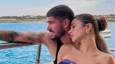 Rodrigo De Paul y un nuevo intento para conquistar a Tini Stoessel. Rodrigo De Paul y un nuevo intento para conquistar a Tini Stoessel.