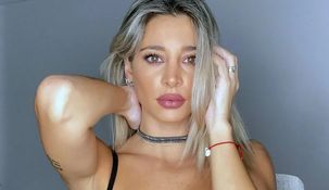 La modelo espera la primavera y lució una microbikini a tono.