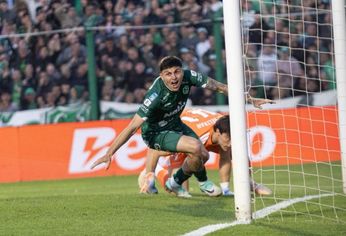 El gol de Julián Contrera para Sarmiento ante River.&nbsp;