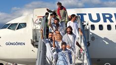 137 activistas fueron deportados desde Israel hacia Estambul, Turquía. 137 activistas fueron deportados desde Israel hacia Estambul, Turquía.