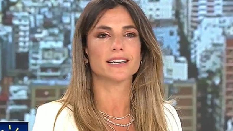 La periodista explicó los motivos de su emoción en la renuncia a América TV.