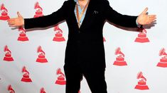 El look de Calamaro en los Grammy El look de Calamaro en los Grammy