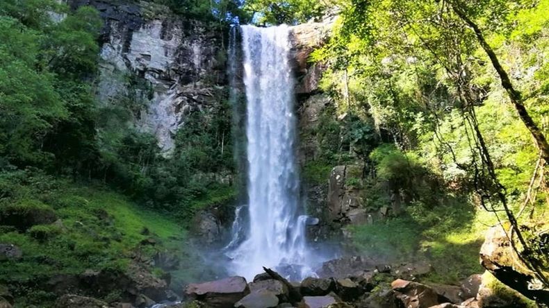 &nbsp;Turismo en Argentina: la cascada oculta en Misiones que es perfecta.