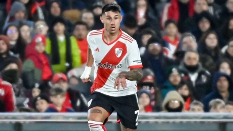 Adam Bareiro dejó River.