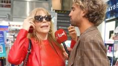 Alfano junto al influencer cordobés en un local de belleza.