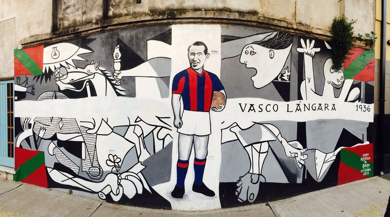 Lángara fue inmortalizado en un mural en la calle Treinta y Tres Orientales.