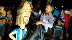 Batistuta en la inauguración de su estatua, en noviembre de 2018. Batistuta en la inauguración de su estatua, en noviembre de 2018.