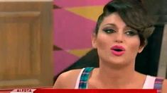 Los problemas geográficos de Vicky Xipolitakis: Me voy para Estambul, Grecia Los problemas geográficos de Vicky Xipolitakis: Me voy para Estambul, Grecia