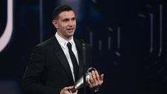 El arquero se quedó con el galardón. El arquero se quedó con el galardón.