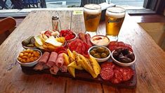 El bodegón barato de Buenos Aires ideal para amantes del buen comer: opciones carnívoras y vegetarianas. El bodegón barato de Buenos Aires ideal para amantes del buen comer: opciones carnívoras y vegetarianas.