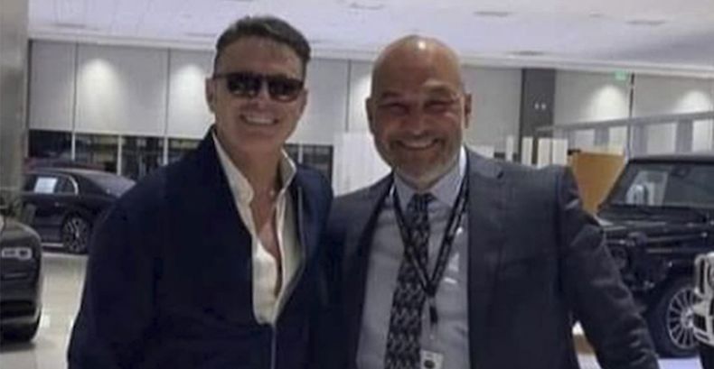 Luis Miguel sorprendió a todos con su cambio de look: se lo ve más joven y delgado.&nbsp;