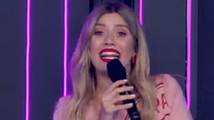 Laurita Fernández tuvo un exabrupto por su relación con Hoppe y se tentó al aire Laurita Fernández tuvo un exabrupto por su relación con Hoppe y se tentó al aire