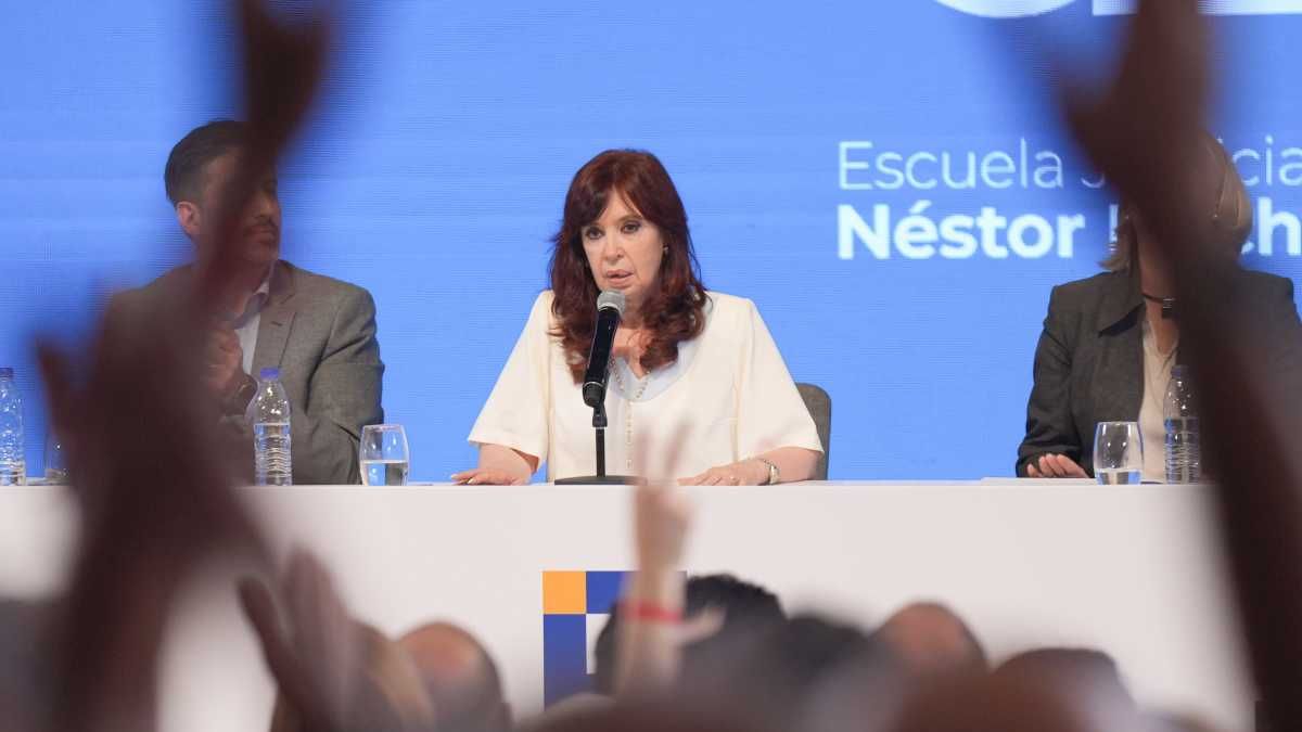 Atentado a Cristina Kirchner: el abogado pidió recusar a la fiscalía por «filtrar» información Atentado a Cristina Kirchner: el abogado pidió recusar a la fiscalía por «filtrar» información