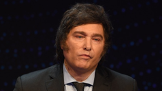 Milei se contradijo en, por lo menos, cinco temáticas. Milei se contradijo en, por lo menos, cinco temáticas.