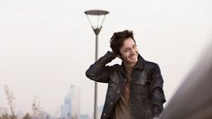 La transformación de Vicuña para ser Eva Perón en teatro. La transformación de Vicuña para ser Eva Perón en teatro.