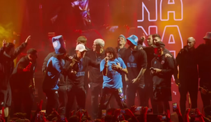 Los jugadores de Belgrano celebraron el título con La Mona Jiménez.