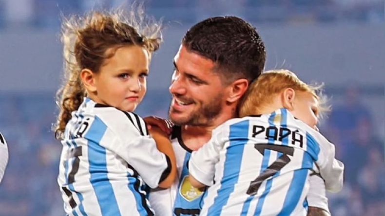 Rodrigo De Paul tuvo a Francesca y Bautista junto a Camila Homs.