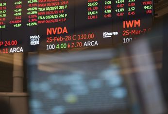 Los activos argentinos estuvieron a contramano del buen clima de negocios internacional.