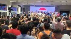 El gobernador Gustavo Valdés consiguió un contundente triunfo en las elecciones de la UCR en Corrientes El gobernador Gustavo Valdés consiguió un contundente triunfo en las elecciones de la UCR en Corrientes