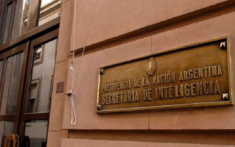 El Gobierno amplió las facultades de la SIDE.