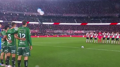 Los hinchas de River aplaudieron a Miguel Ángel Russo. Los hinchas de River aplaudieron a Miguel Ángel Russo.