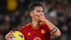 Paulo Dybala convirtió los tres goles de la victoria 3-2 de Roma sobre Torino. Paulo Dybala convirtió los tres goles de la victoria 3-2 de Roma sobre Torino.