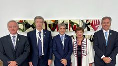 Luis Caputo afirmó que la directora del FMI celebra y apoya las medidas de ajuste del Gobierno Luis Caputo afirmó que la directora del FMI celebra y apoya las medidas de ajuste del Gobierno