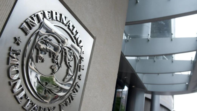Acusan a tres economistas del PRO de llamar al FMI para que no le den plata  a Argentina